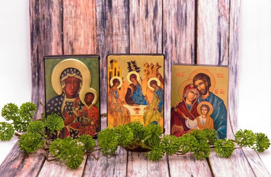 Jak powstaj� ikony religijne?
